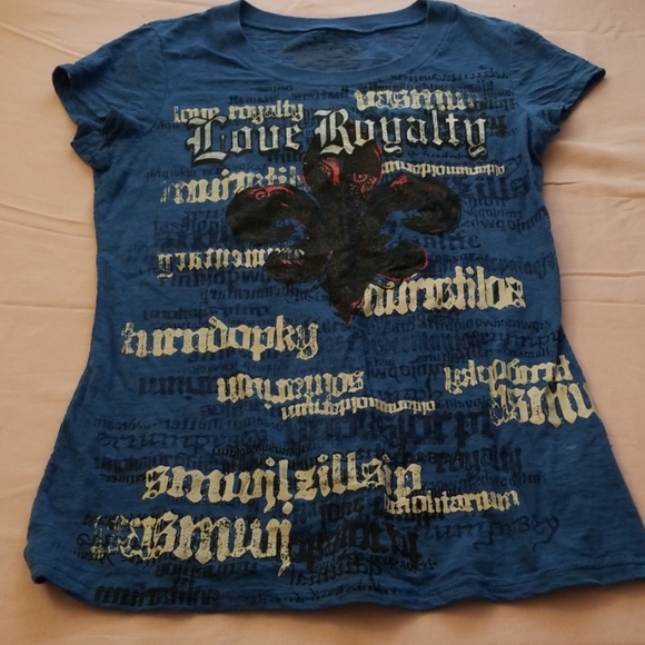 Rocker T-Shirt - Picture 1 of 3